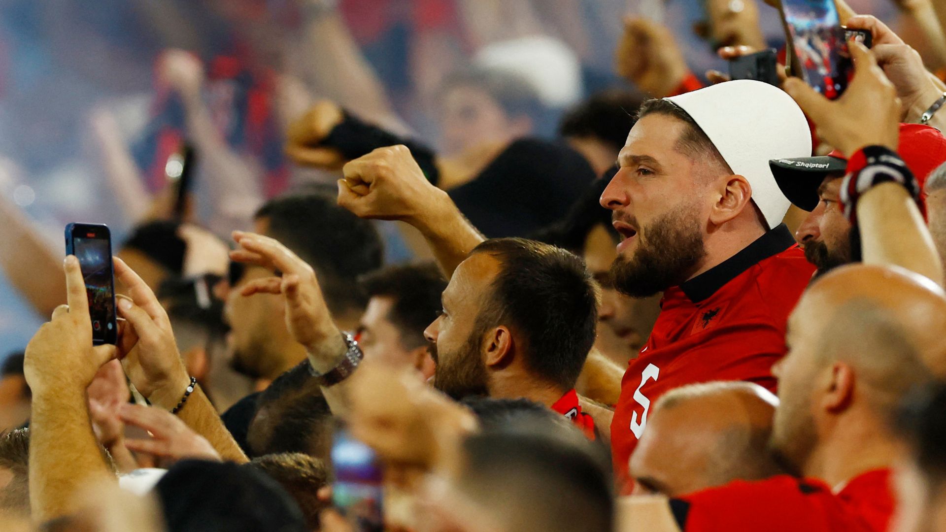 Albanian fans