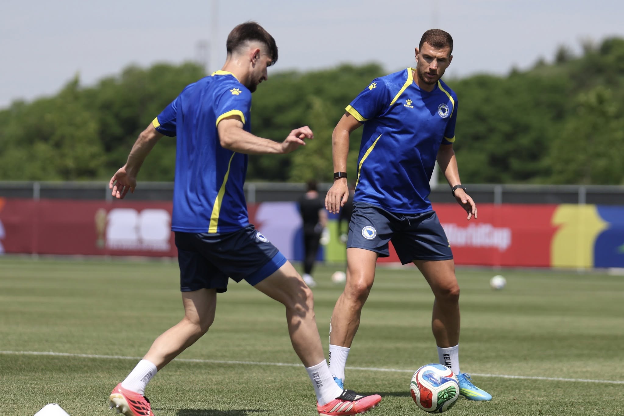 Alineaciones_Bosnia_Herzegovina_Canada