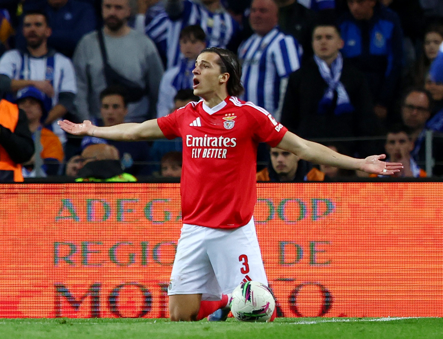 Alvaro Carreras Benfica
