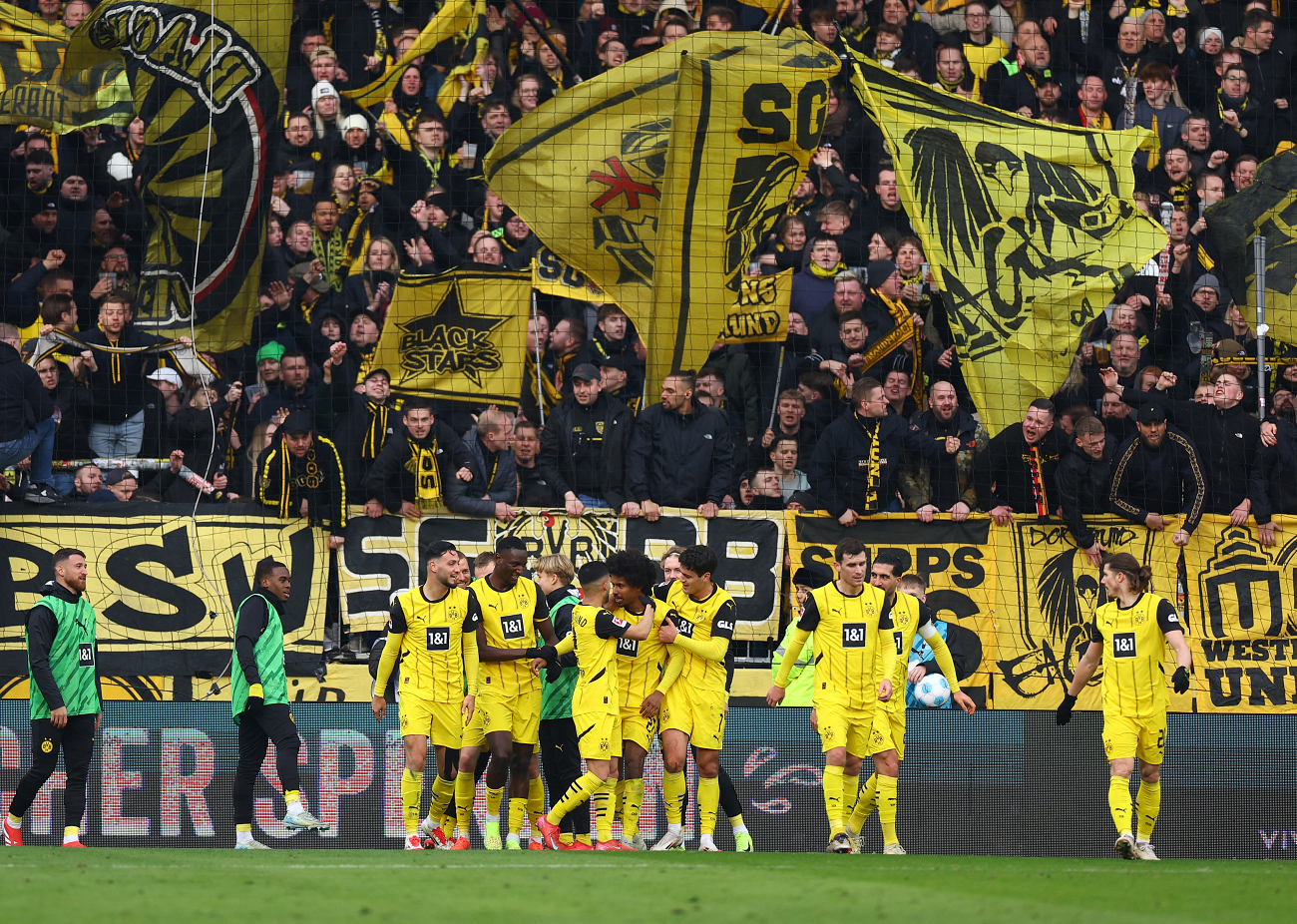 Borussia Dortmund's Karim Adeyemi celebrates