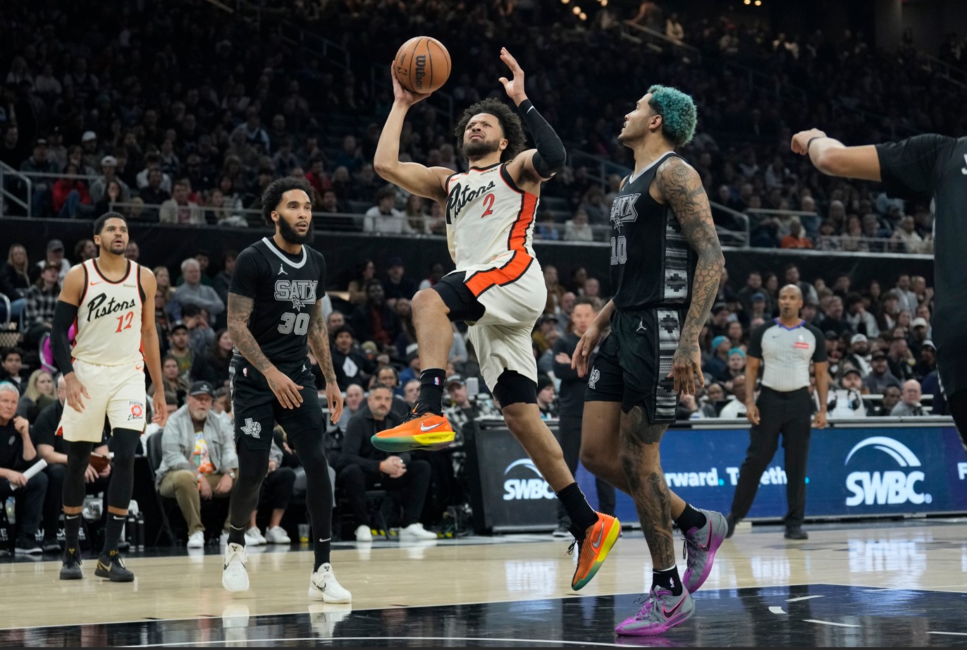 Cade Cunningham vs Spurs