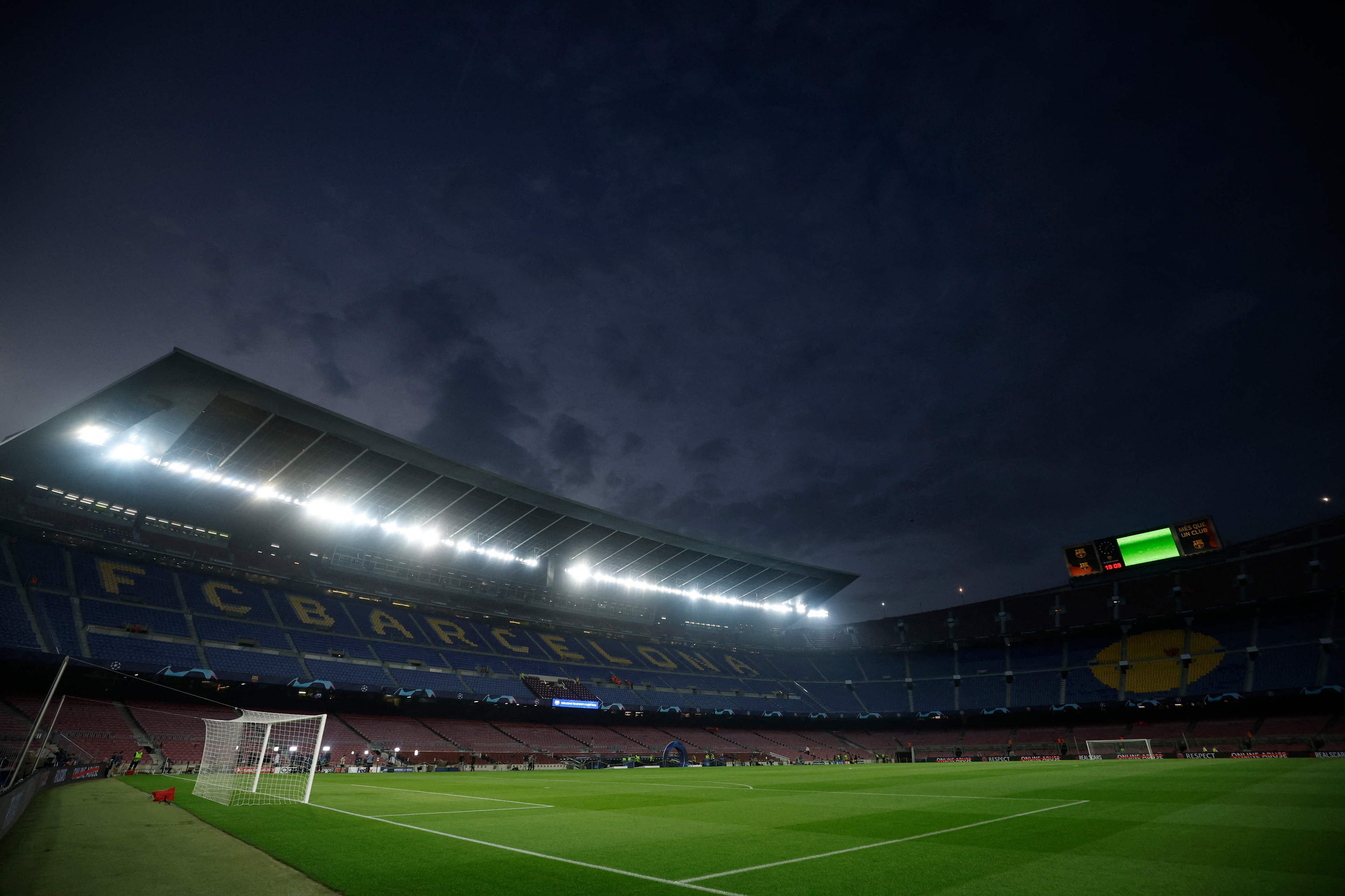 Camp Nou nuit
