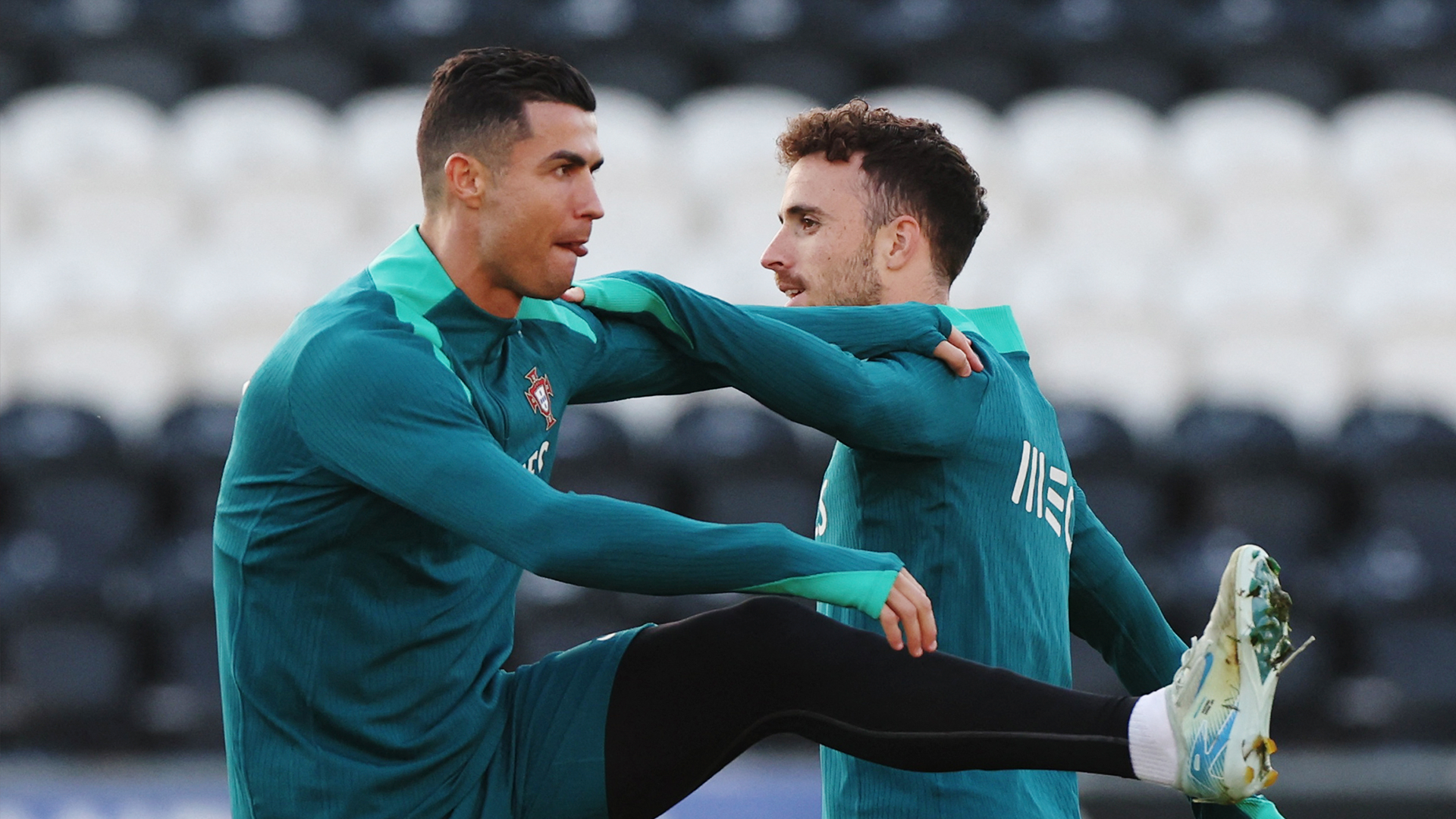 Cristiano Ronaldo y Diogo Jota