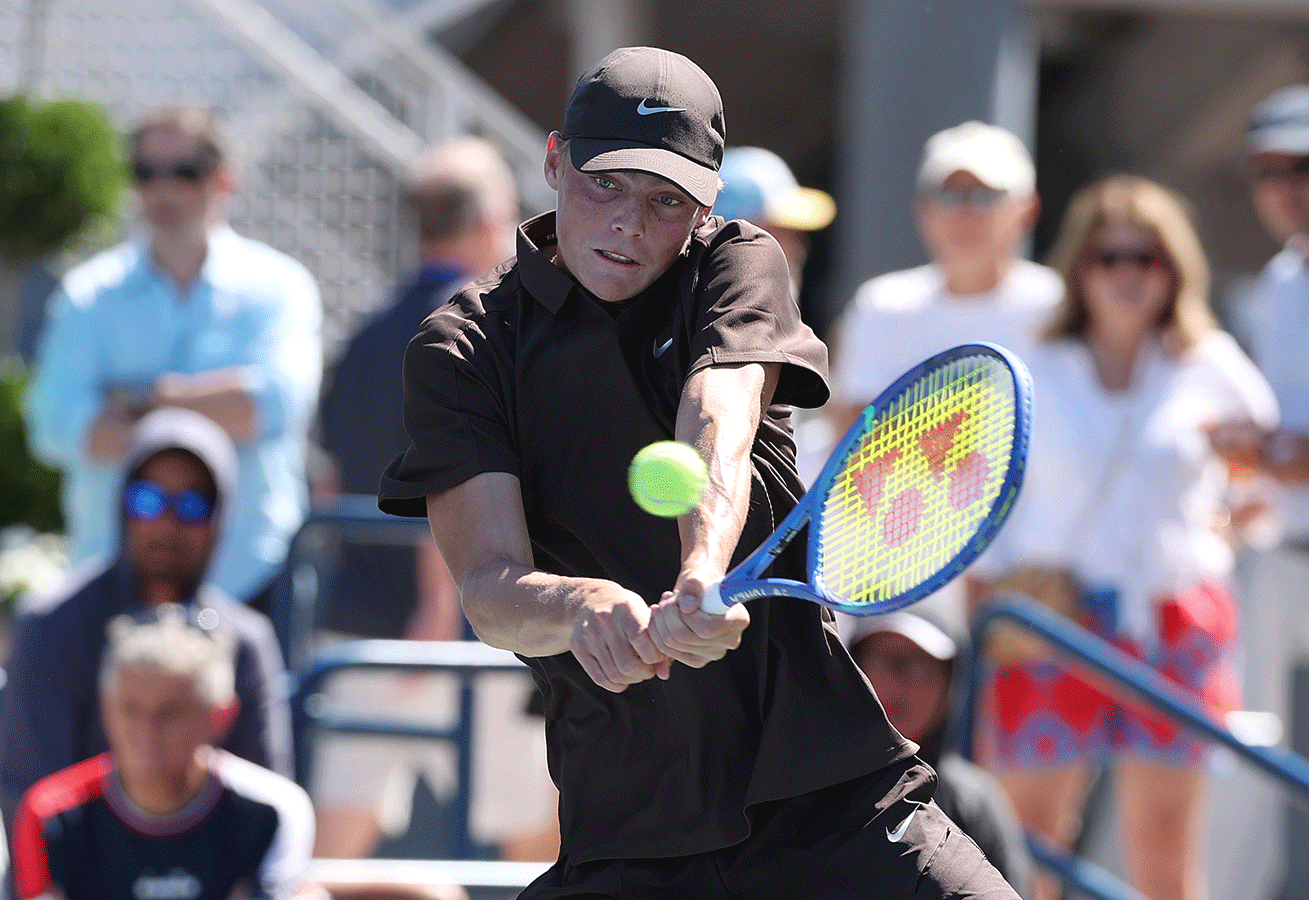 Cruz Hewitt