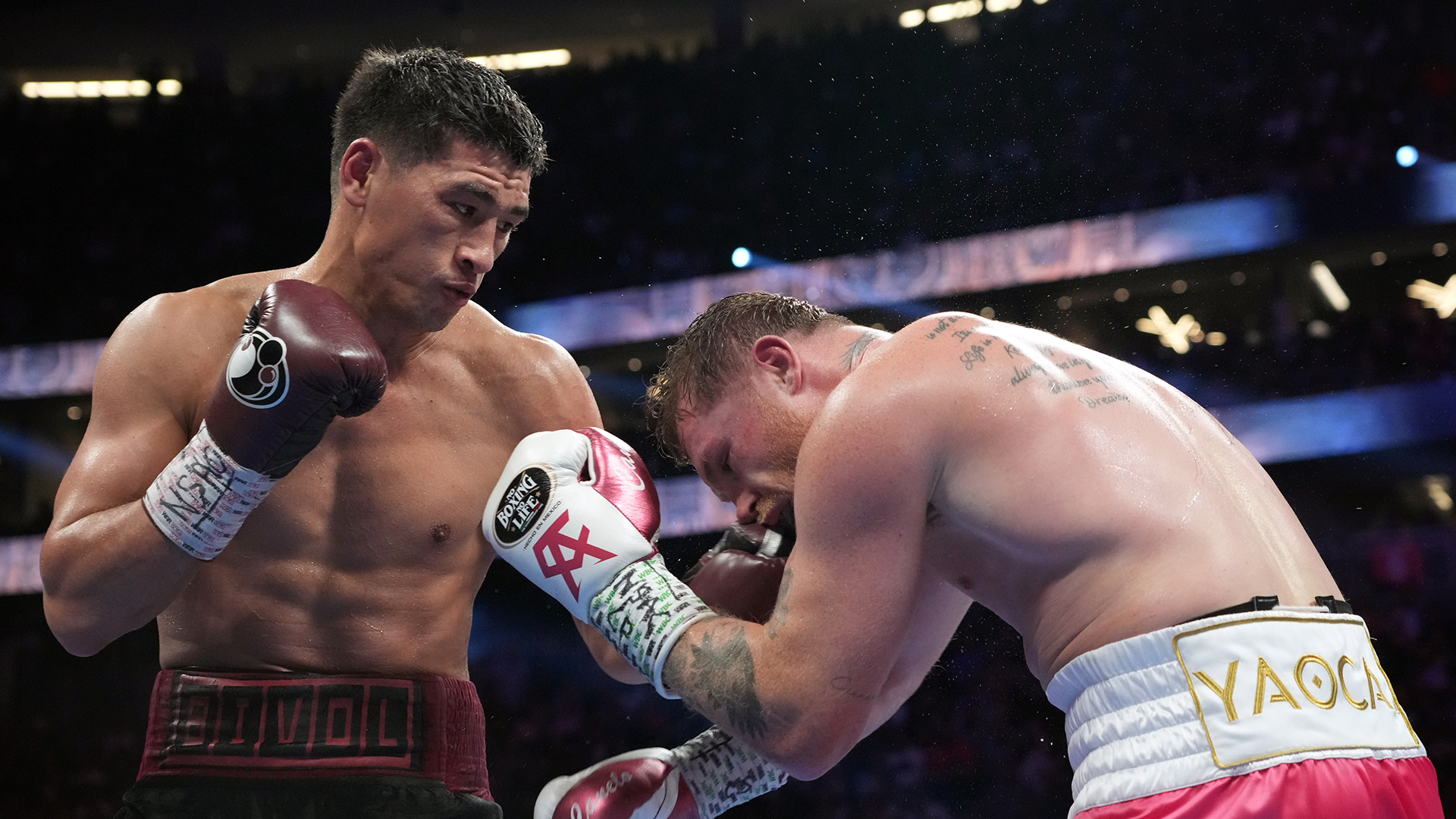 Dmitry Bivol vs Saúl Canelo Álvarez