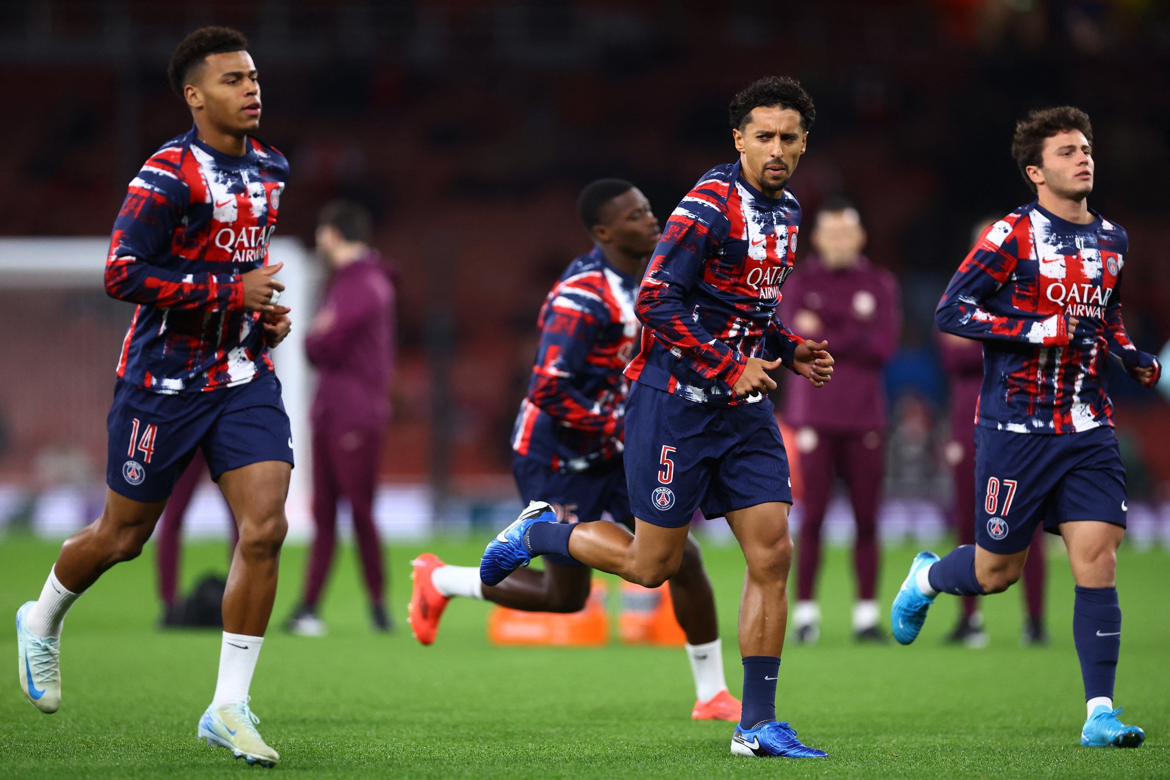 Doué, Marquinhos et Neves