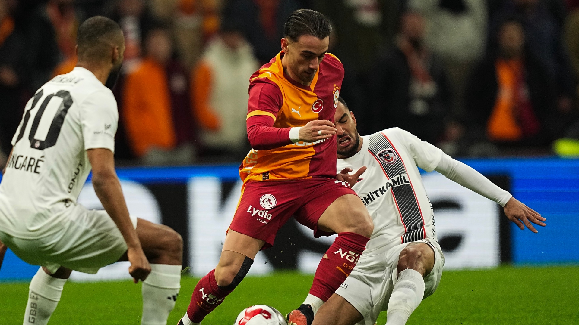 Empate agónico del Galatasaray