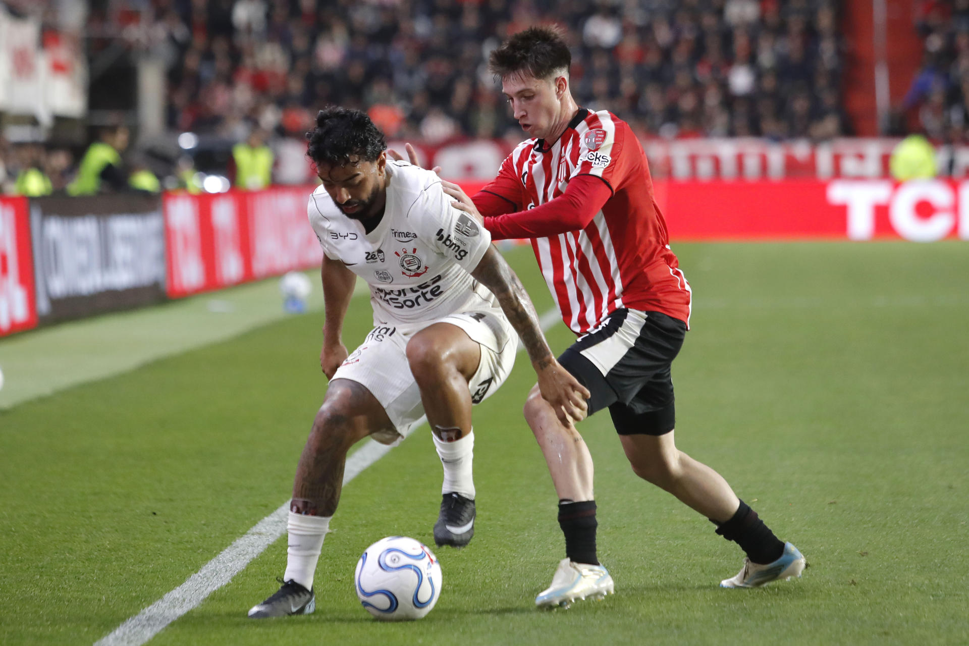 Estudiantes vs Corinthians