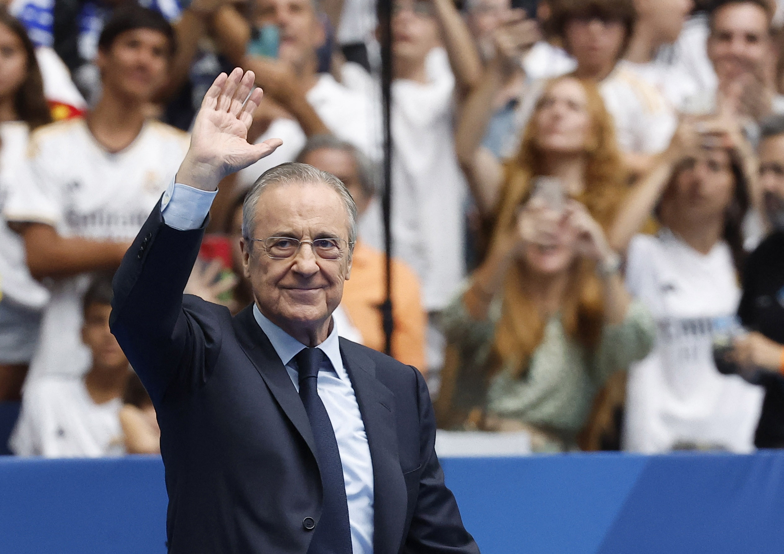 Florentino Pérez main levée