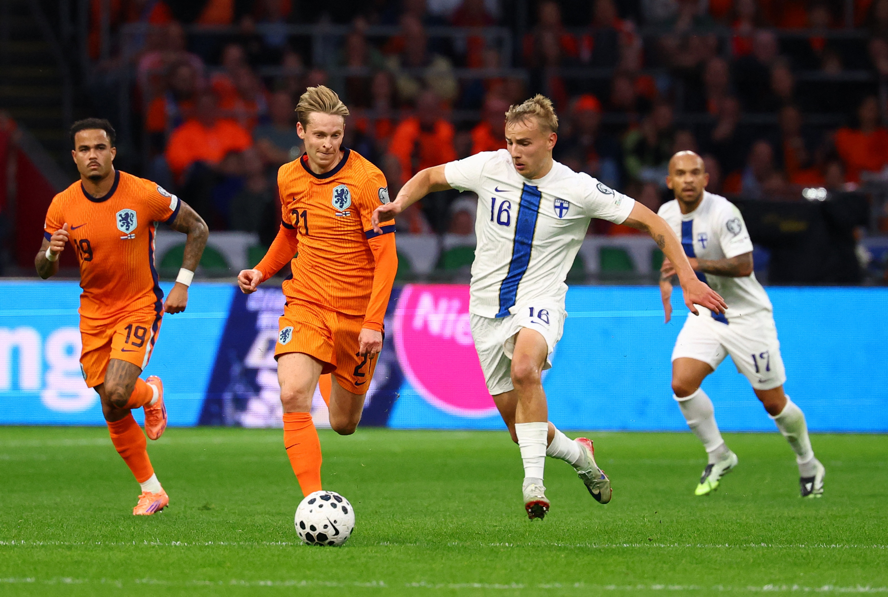 Frenkie de Jong oranje finlande