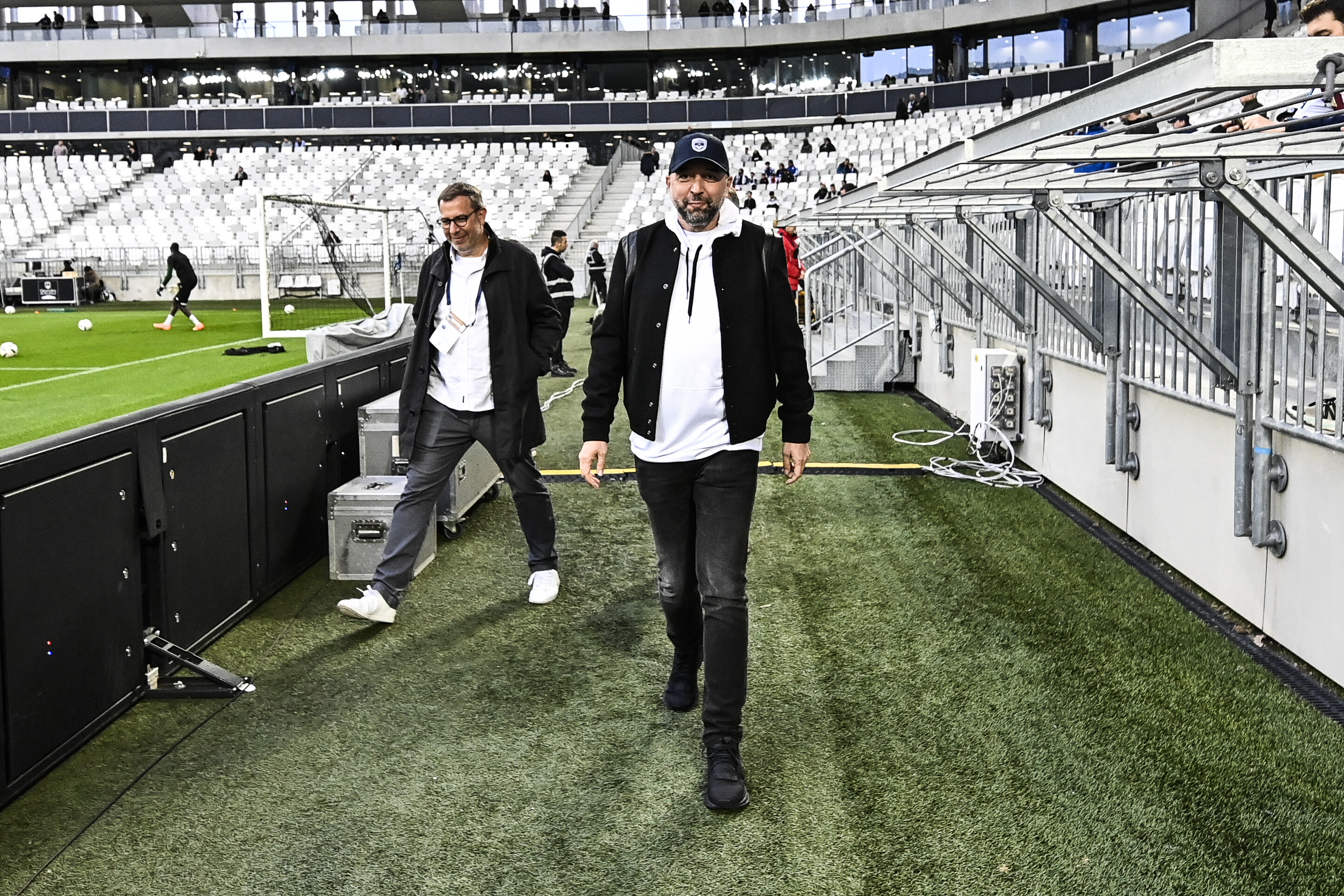 Gérard Lopez seul dans le stade de Bordeaux