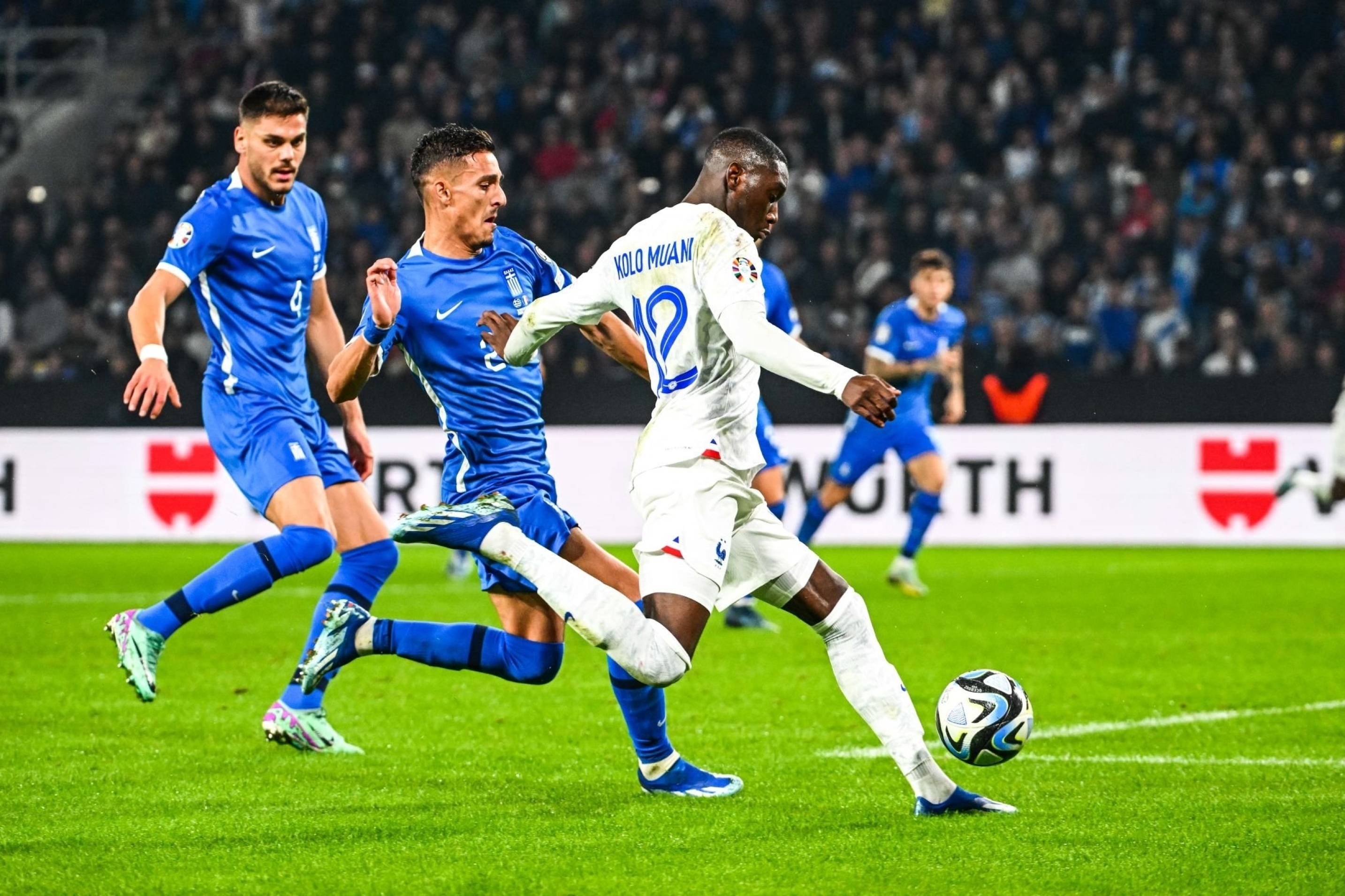 Grecia le saca un empate a la B de Francia