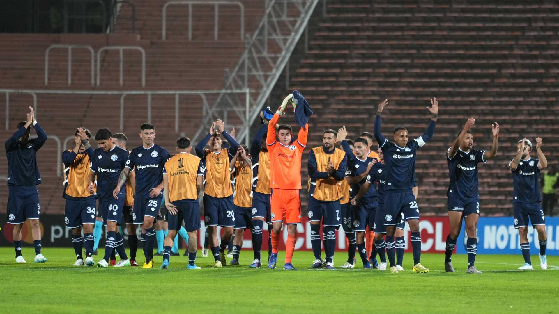 Independiente de Rivadavia al final del partido