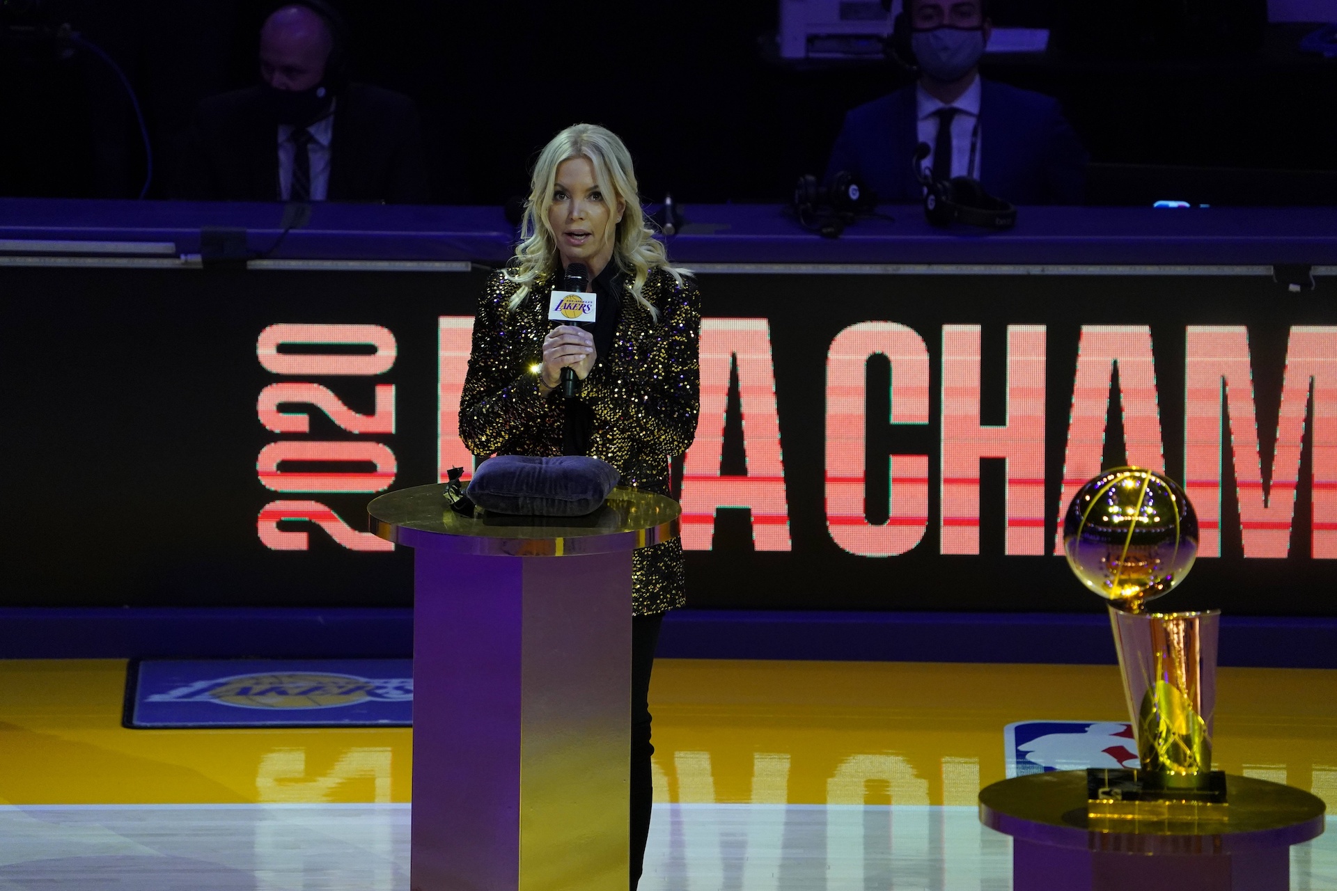 Jeanie Buss Lakers
