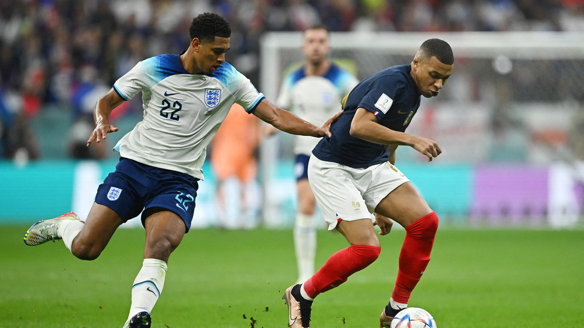 Jude_Bellingham_Kylian_Mbappe_Inglaterra_Francia
