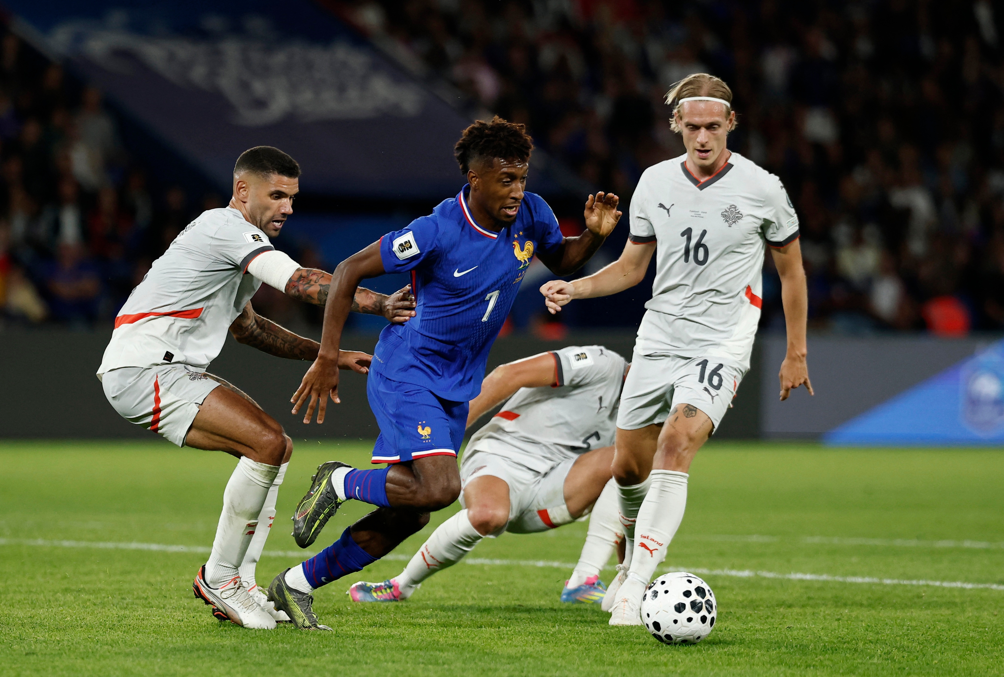 Kingsley Coman bleu islande