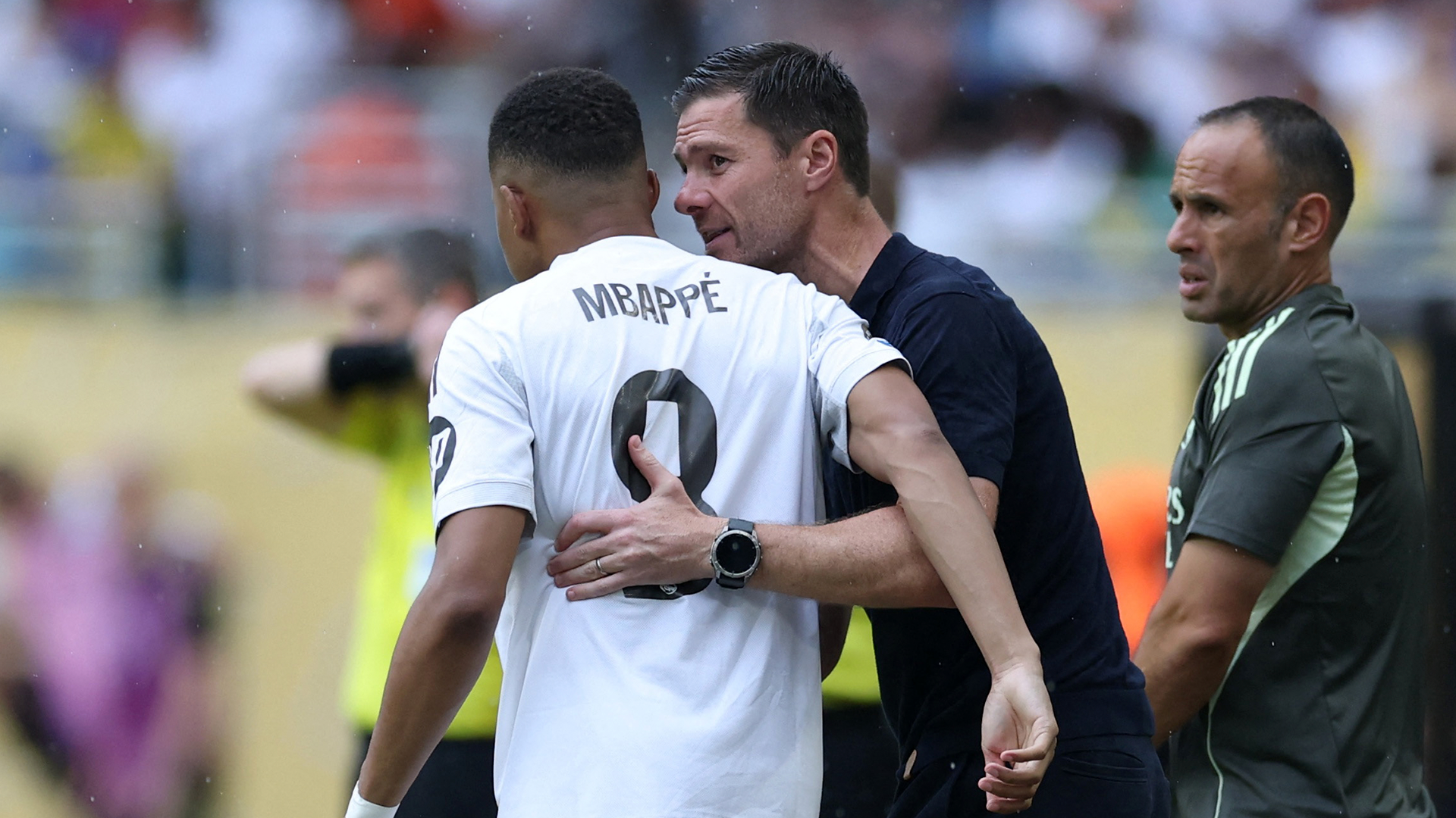 Kylian Mbappé y Xabi Alonso