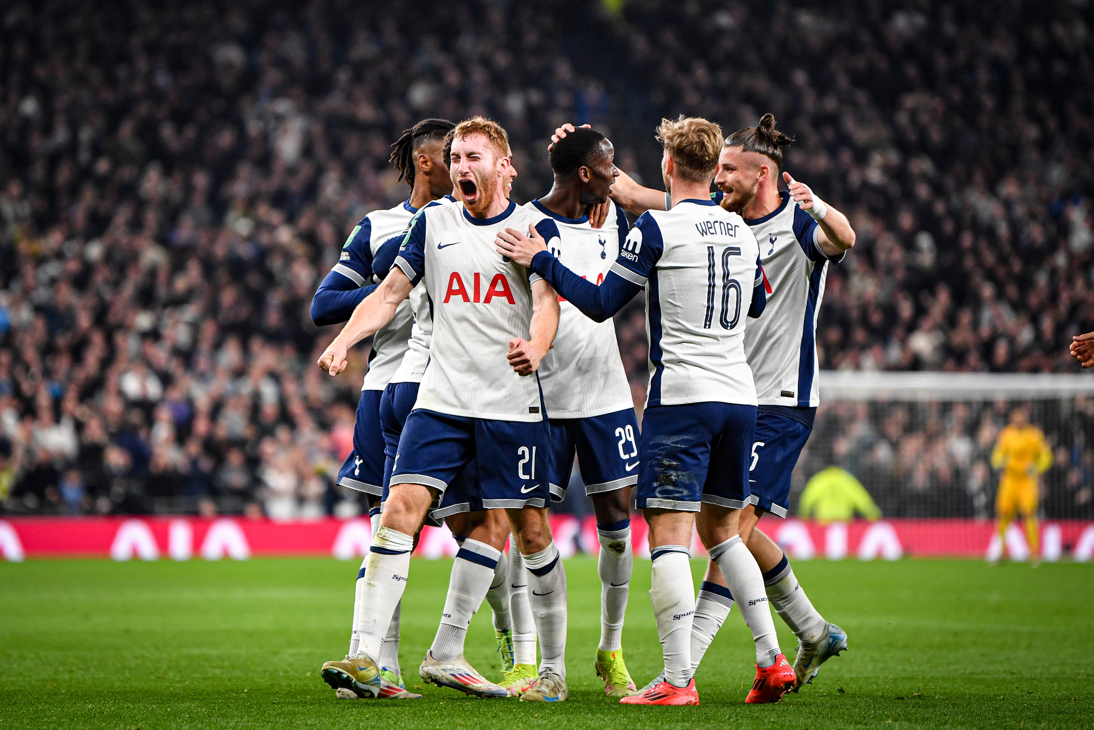 La joie de Tottenham Carabao Cup City