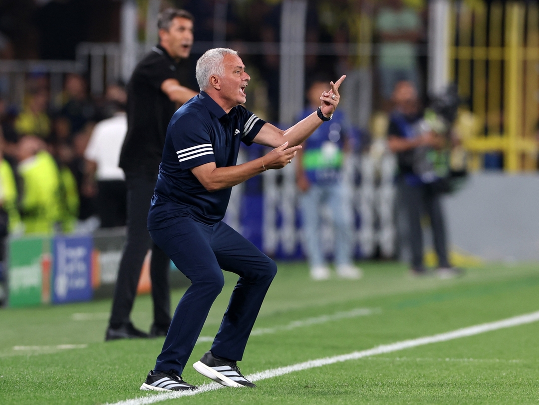 Były piłkarz Fenerbahçe uderza w Mourinho: "Brak mu charakteru, złamał obietnicę"