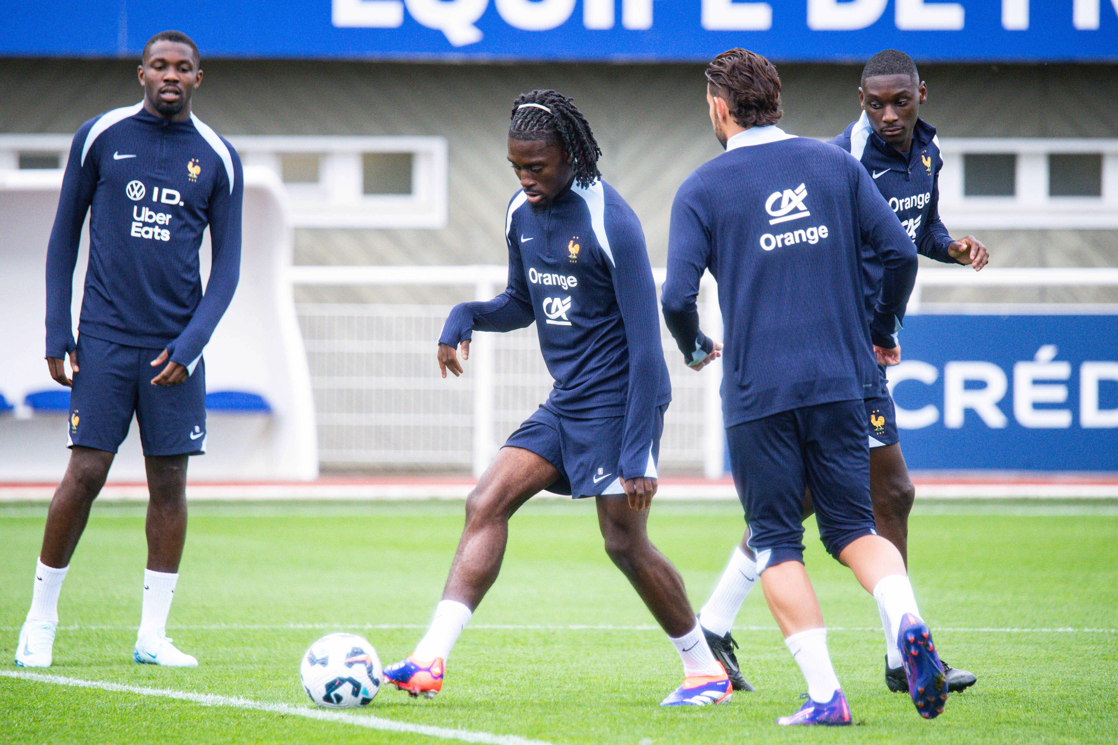 Manu Koné à l'entraînement en Bleu