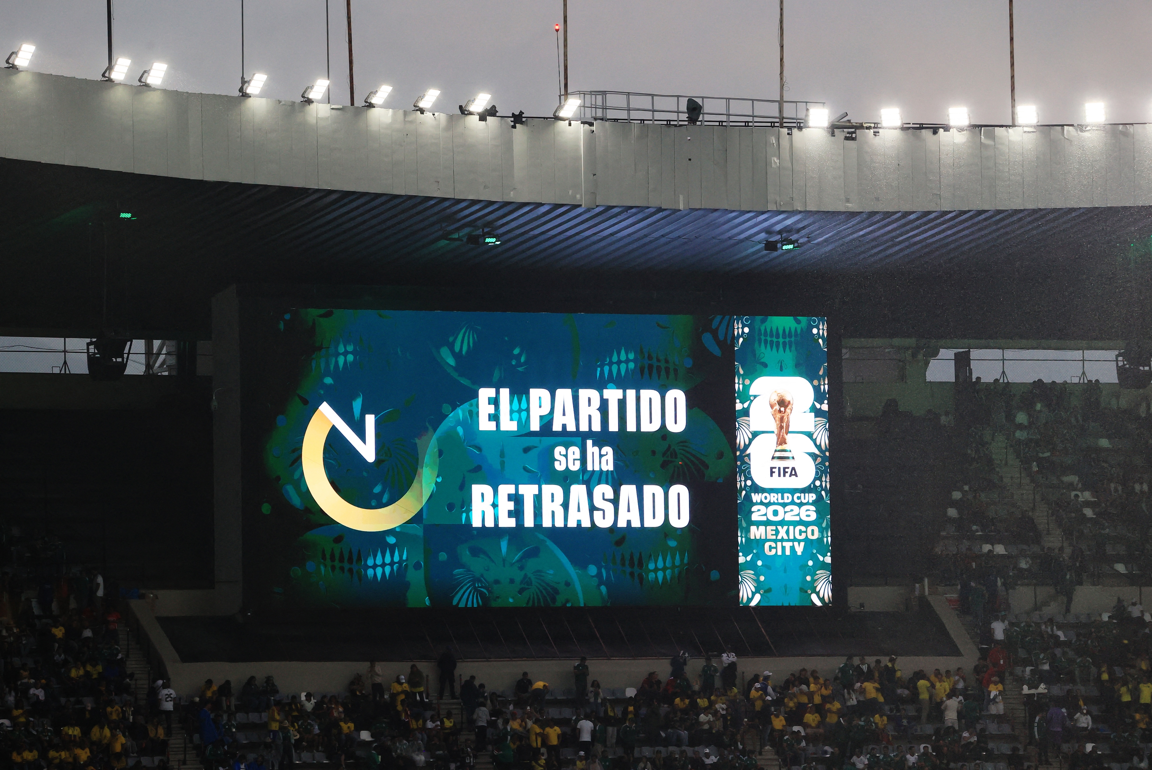 Mexico-Ecuador_Suspendido