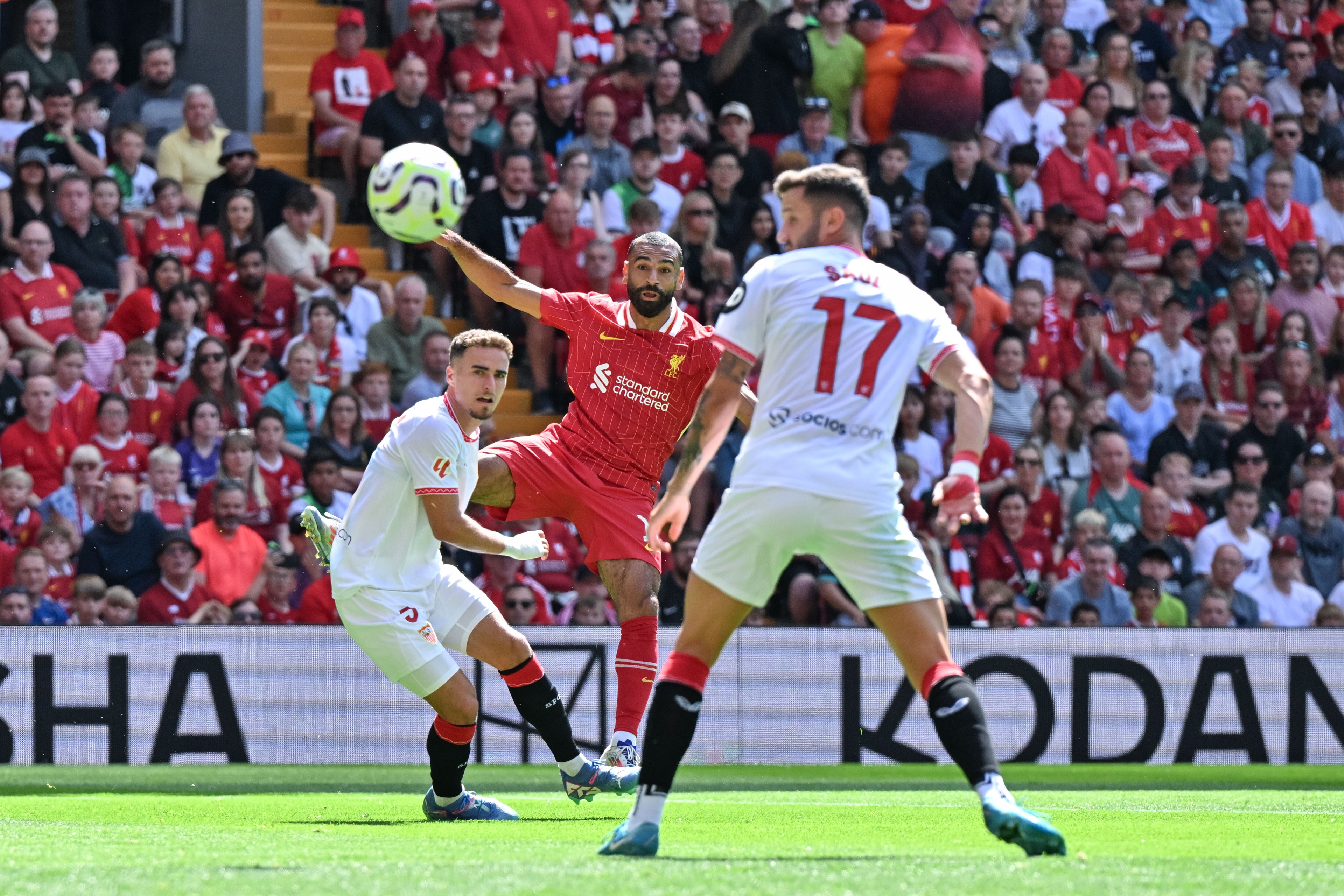 Mohamed Salah frappe contre Séville