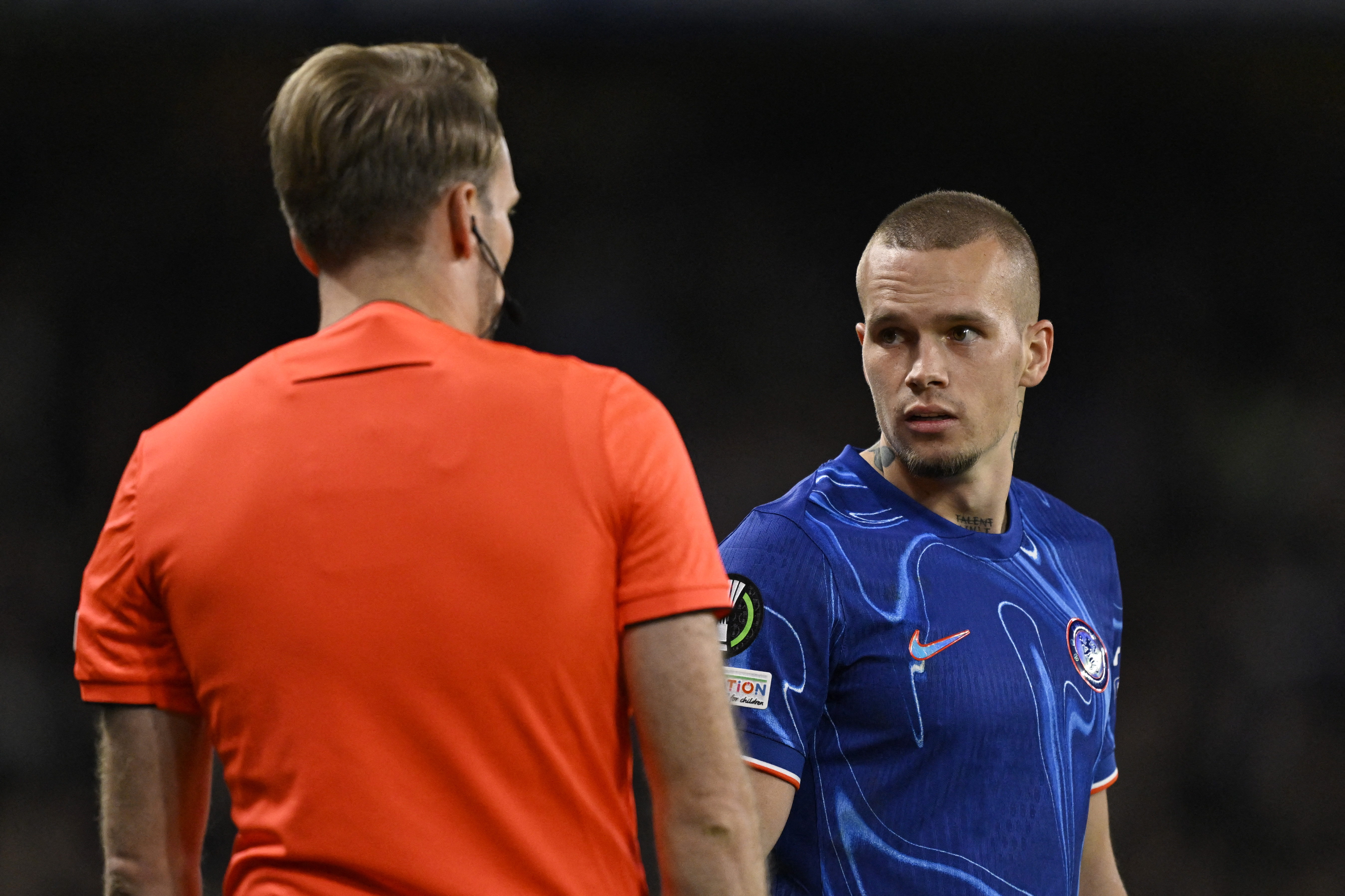 Mudryk arbitre