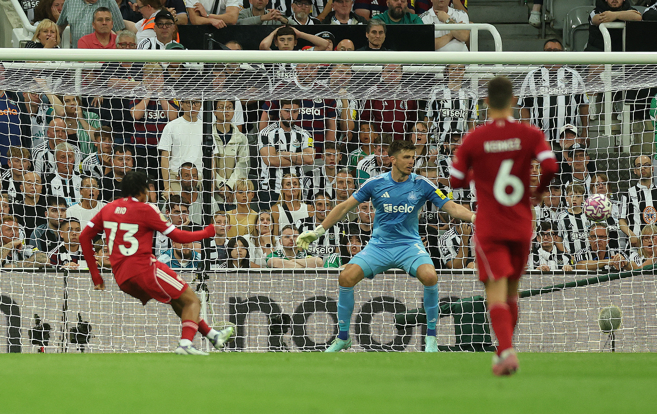 Newcastle United v Liverpool
