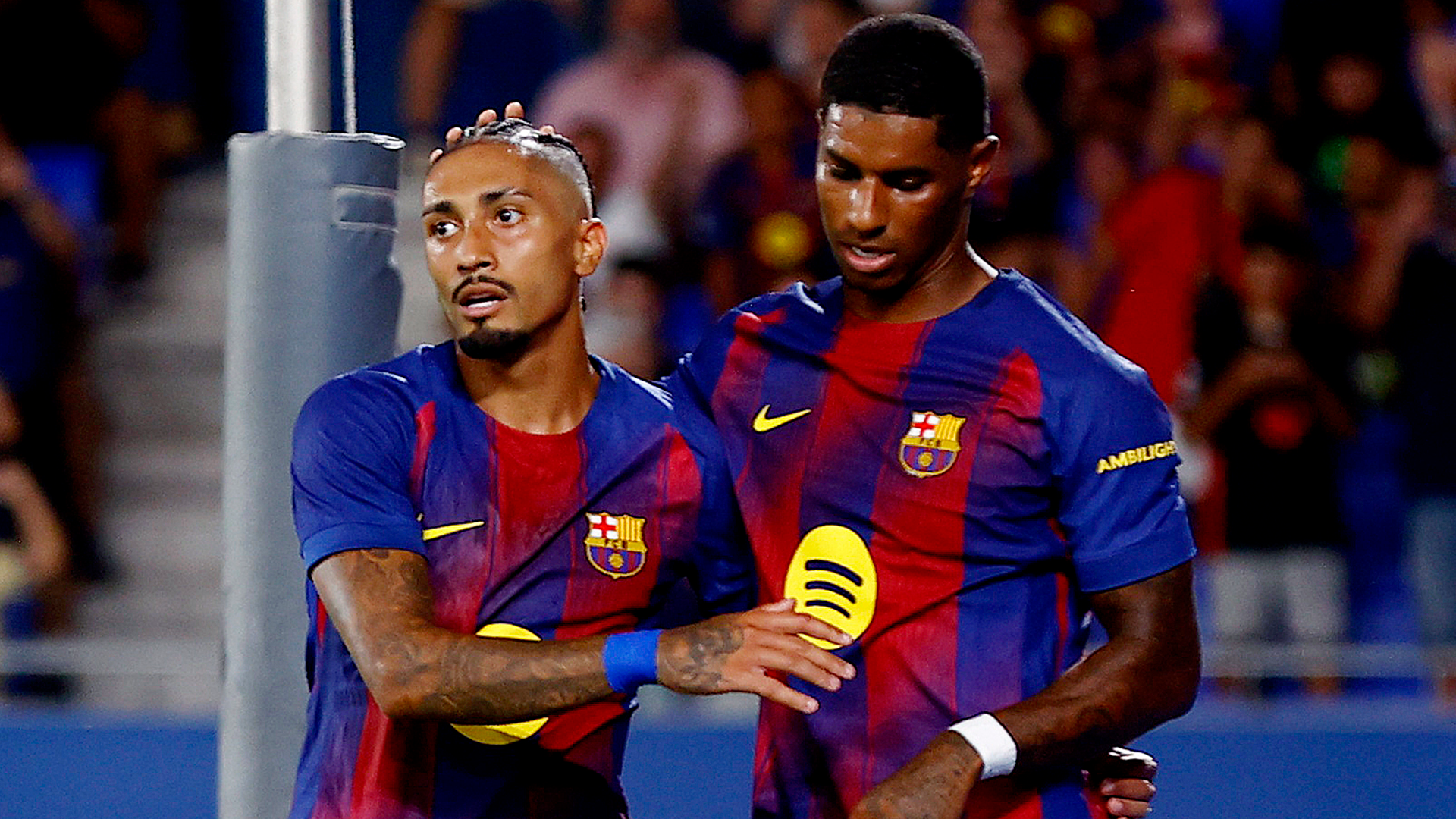 Raphinha y Marcus Rashford