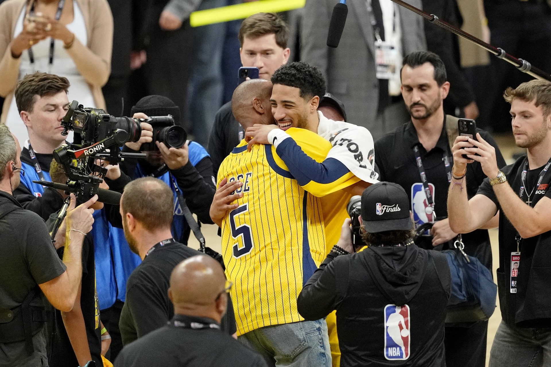 Reggie Miller - Tyrese Haliburton Pacers