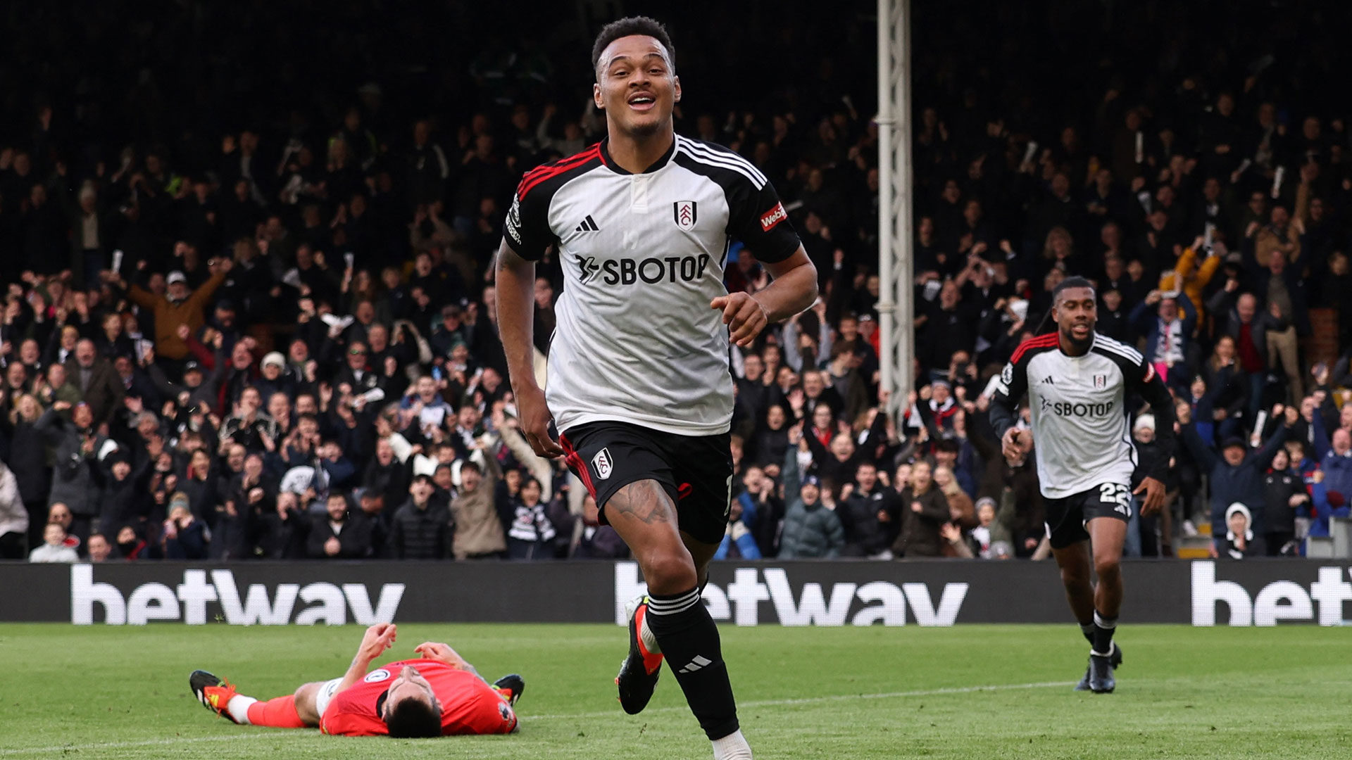 Silva lauds Muniz as Fulham crusies past Brighton | beIN SPORTS