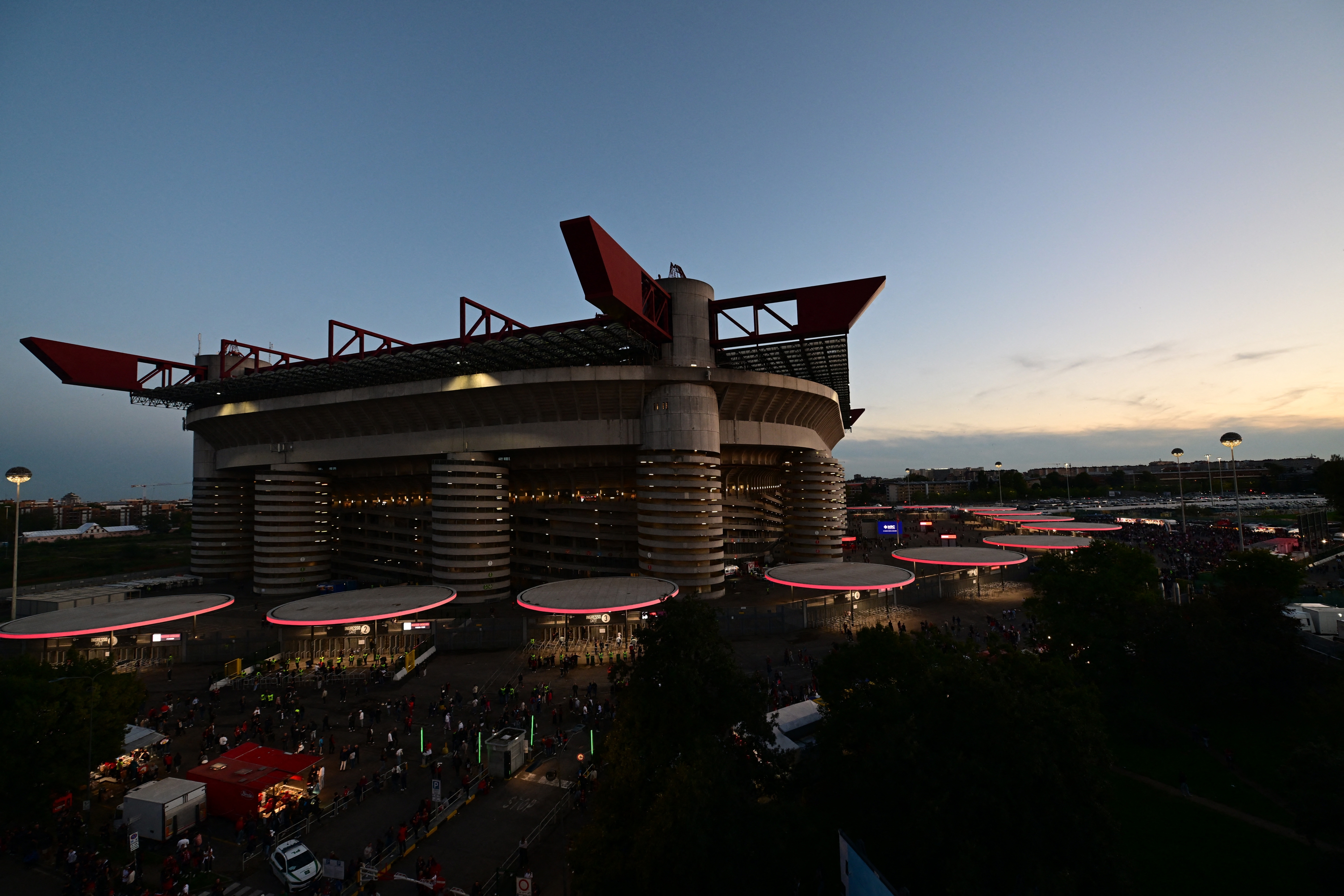 San Siro crépuscule