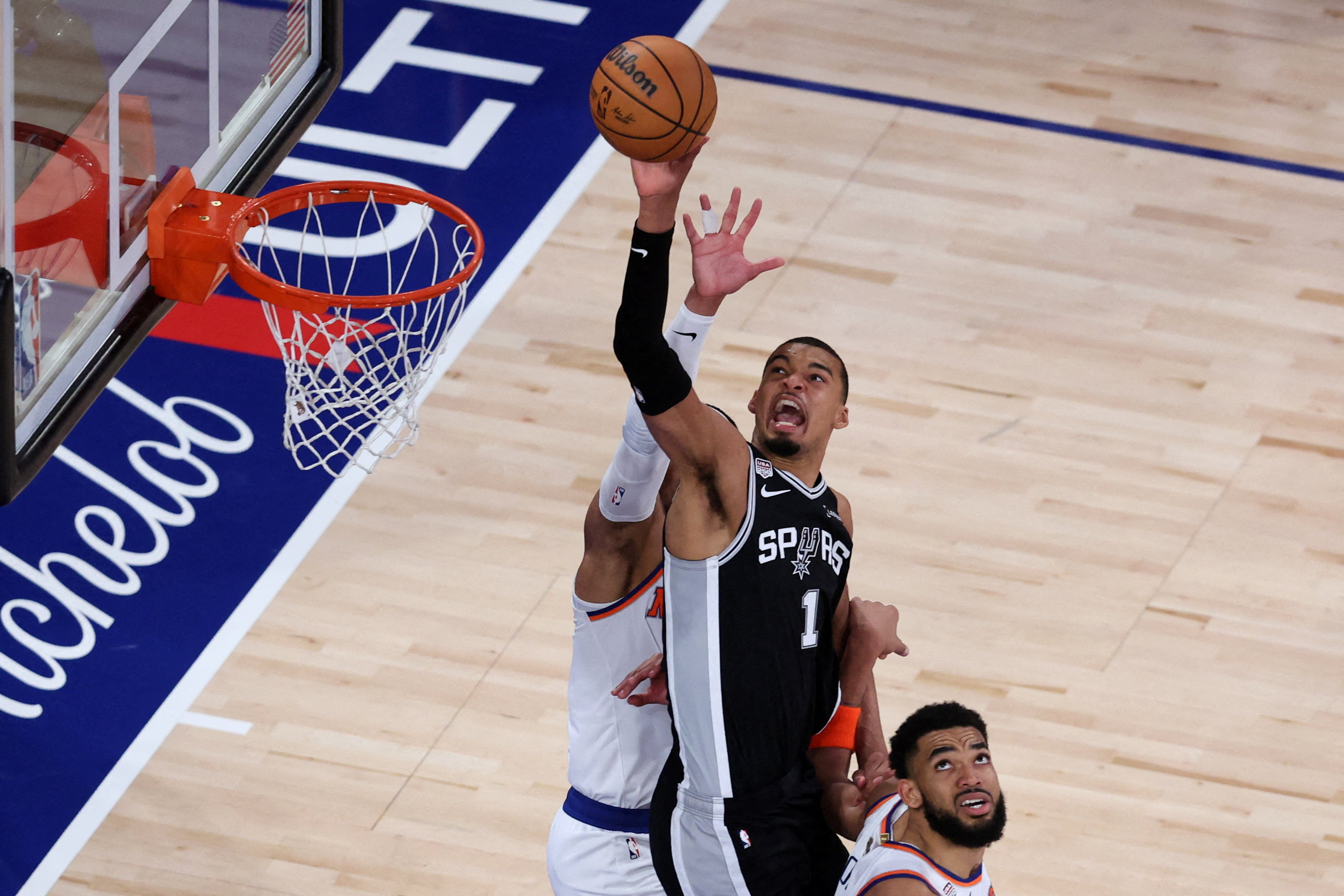 Spurs Knicks