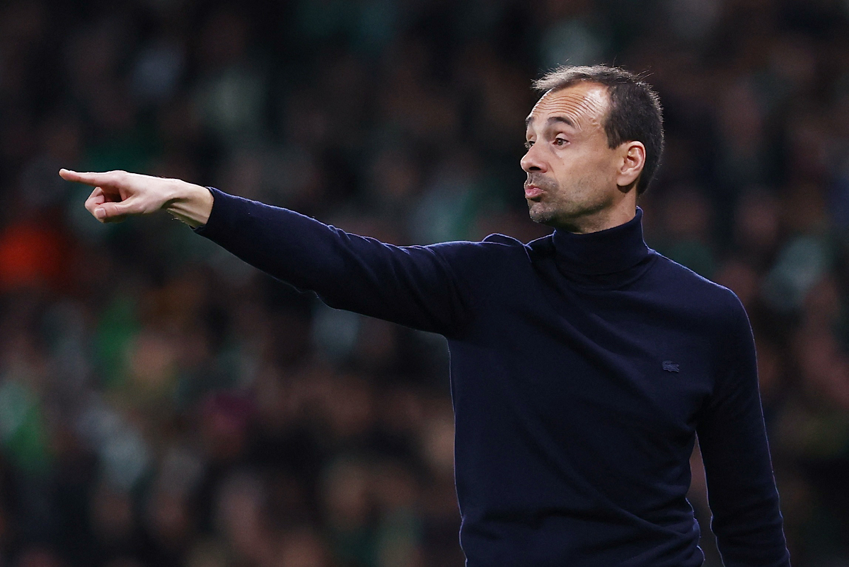 Strasbourg appoint Oliveira
