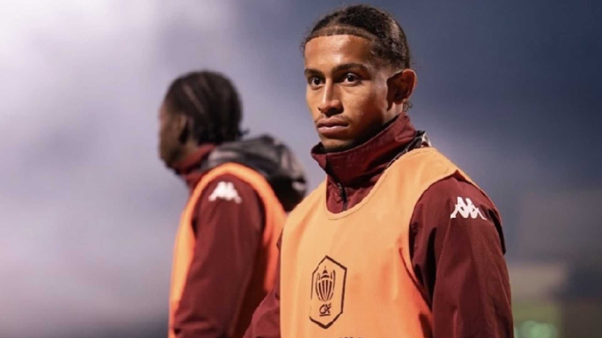 Tahirys dos Santos Metz