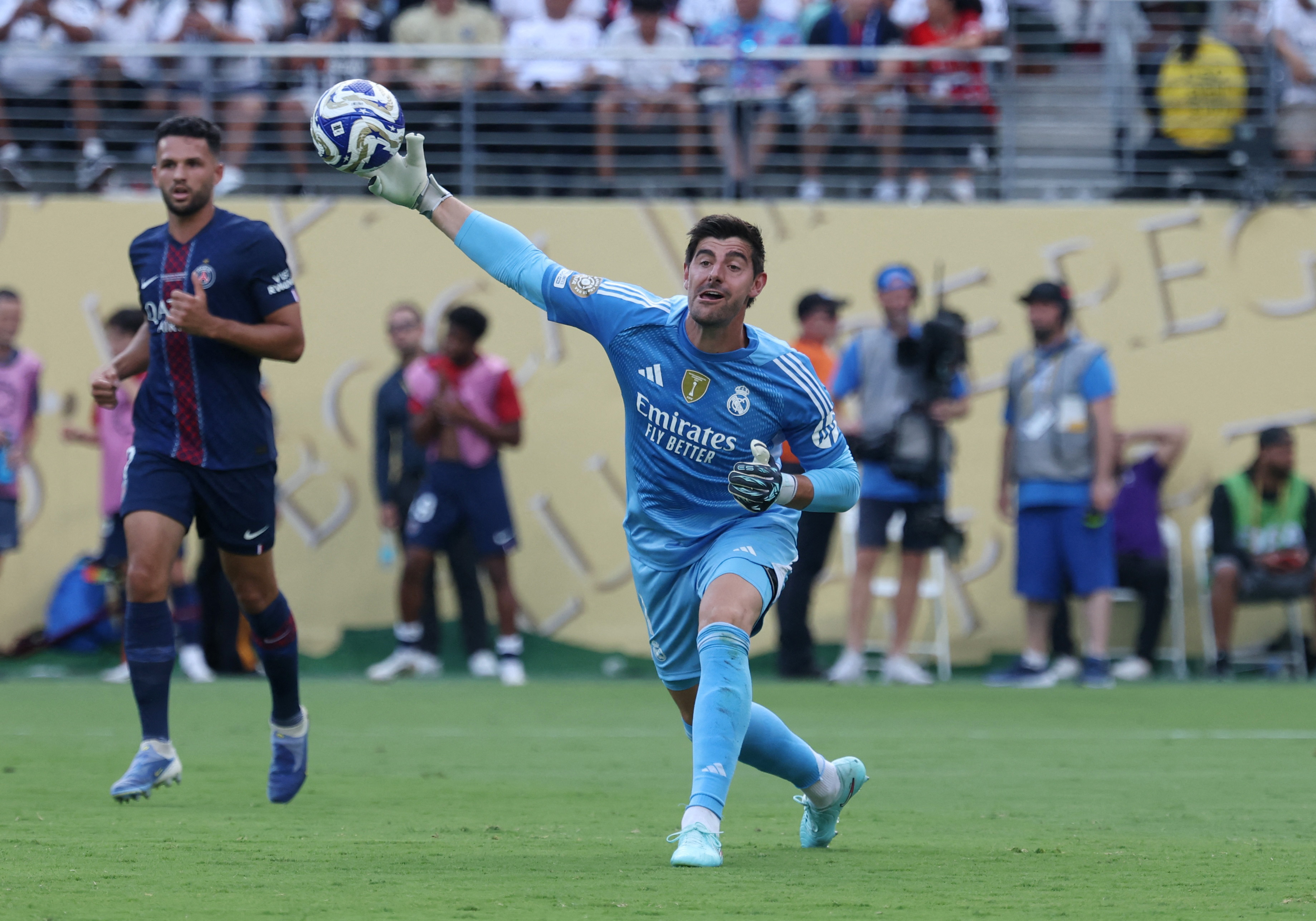 Thibaut Courtois relance main