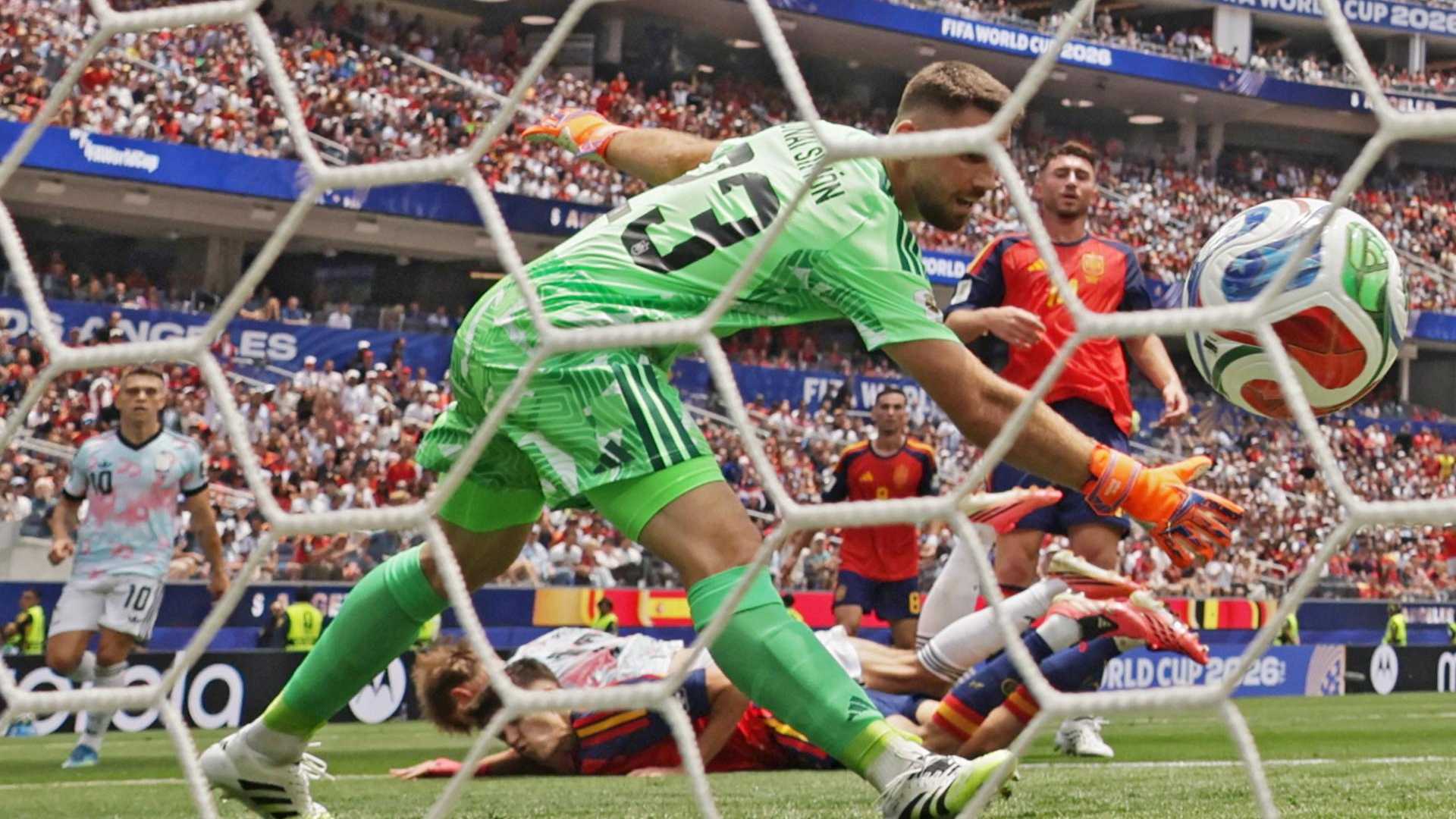 Unai Simón