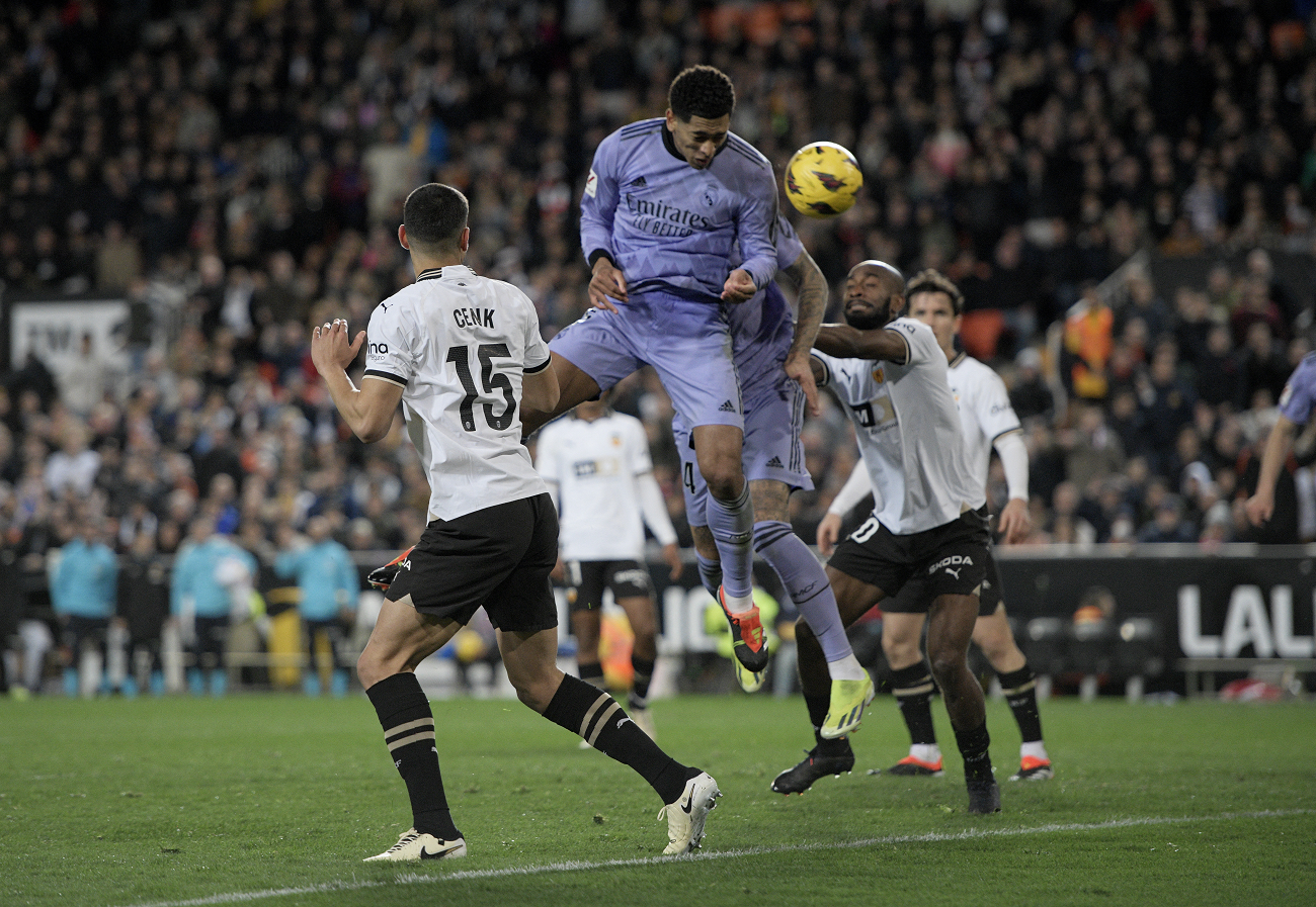 Valencia v Real Madrid