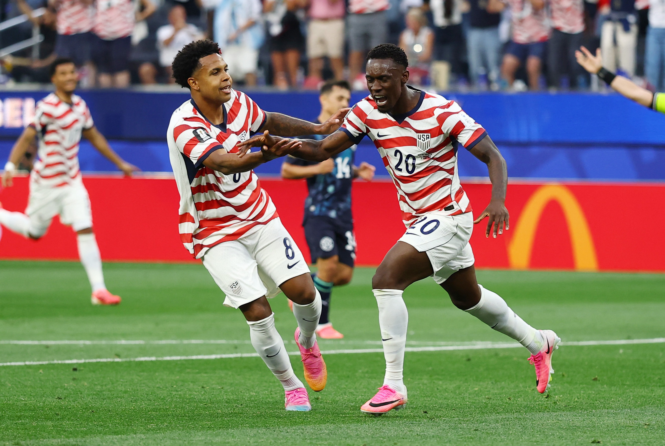 Weston McKennie, Folarin Balogun