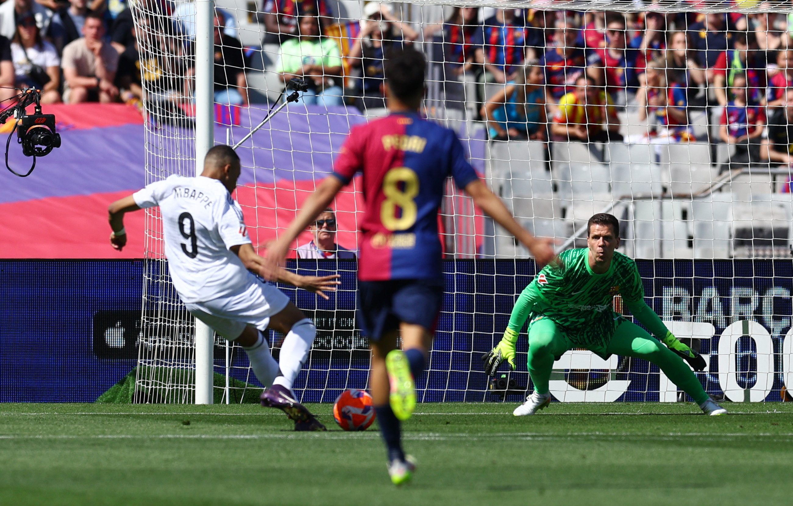 Wojciech Szczęsny penalty Mbappé