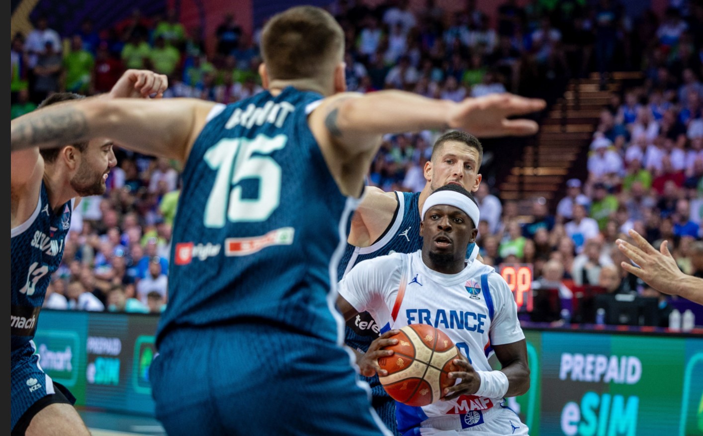 EuroBasket : La France se paie la Slovénie de Doncic