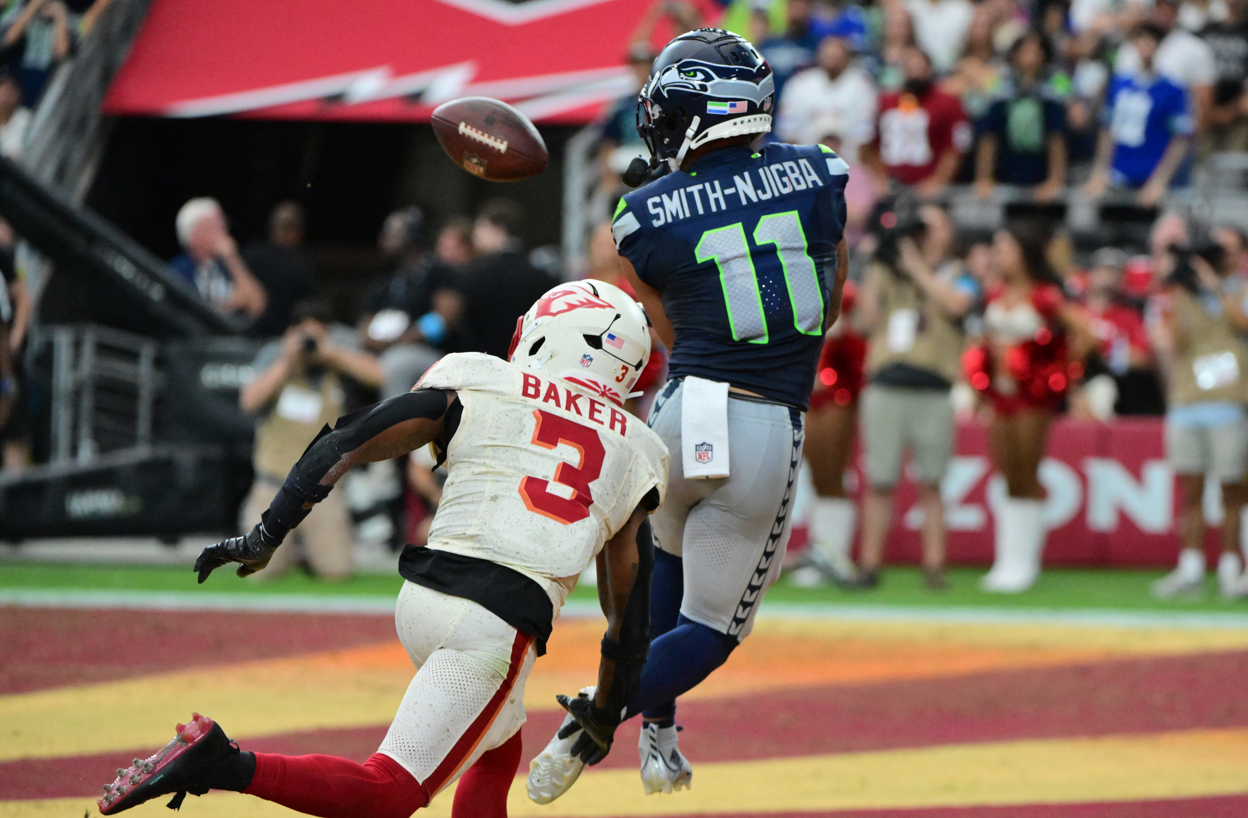 NFL : Jaxon Smith-Njigba puissance trois, les Seattle Seahawks écrasent les Arizona Cardinals